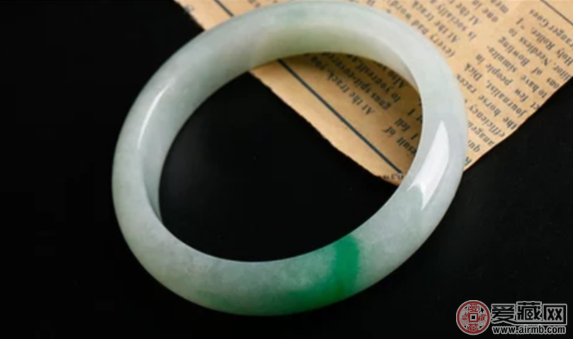 不懂金丝种翡翠真假？这些方法教你辨真假 