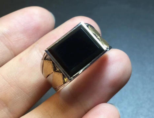 男士翡翠戒指价格 男士翡翠戒指价格贵吗 第1张