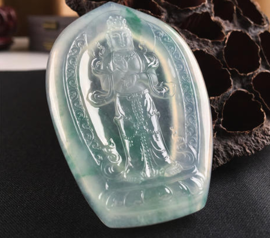 高冰种翡翠现在什么价位 高冰种翡翠价钱   第2张