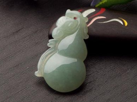 云南旅游买翡翠 云南旅游购买翡翠指南   第2张