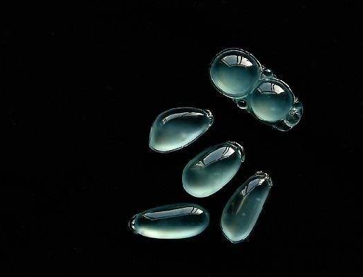 蓝水翡翠好吗 蓝水翡翠怎样为好   第1张