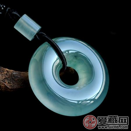 影响晴水翡翠市场价的因素 