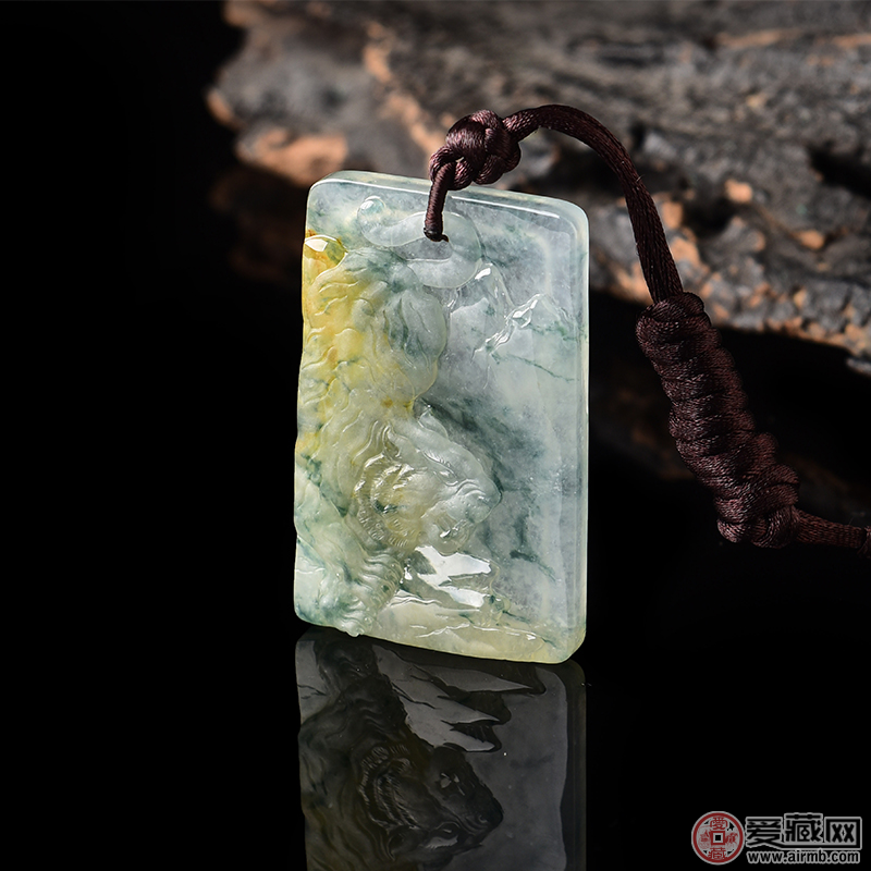 为什么都说不要在旅游景点买翡翠? 