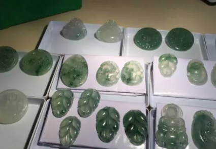 四会翡翠原石市场 四会翡翠原石售卖模式   第2张