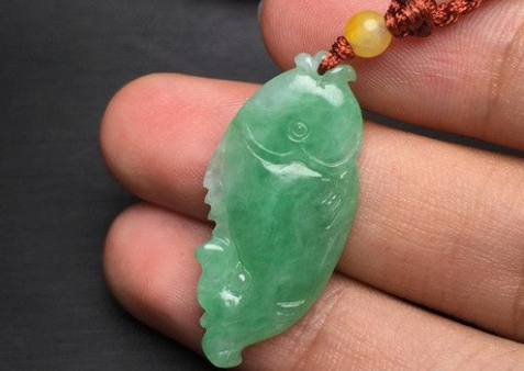 飘阳绿翡翠价格 飘阳绿翡翠一般多少钱 第1张