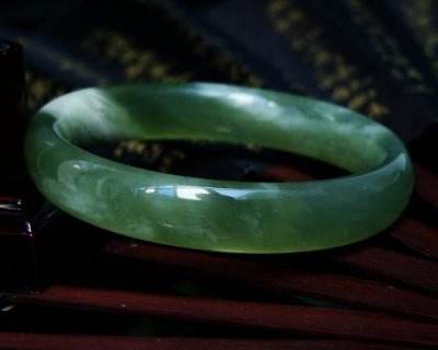 蓝田玉价格表 蓝田玉的收藏价值如何   第2张