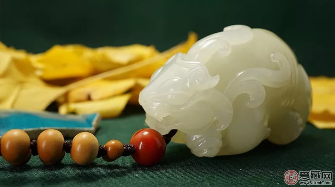 白玉鉴定要细心，用三个方式告诉你如何鉴定白玉 