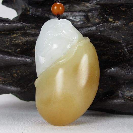 糖白玉是和田玉吗 糖白玉值钱吗   第1张