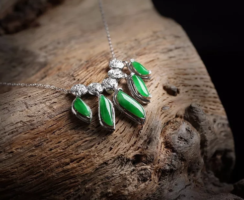 翡翠投资的绝佳选择：高端翡翠   第1张