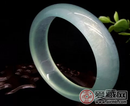 带你看看人造翡翠多少钱   第3张