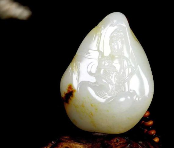 和田玉籽料与山料的区别 记住这三大区别   第2张