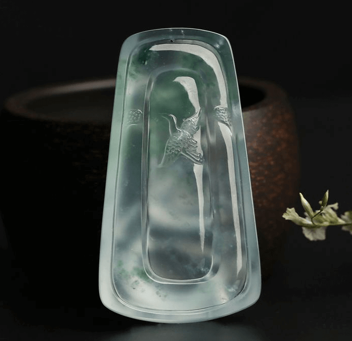 冰种翡翠价钱 冰种翡翠价格多少   第1张