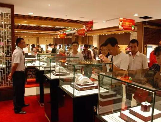 经营翡翠玉器店的技巧投资 超实用干货   第1张