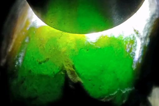 市场翡翠原石价格 翡翠原石的市场发展趋势   第2张