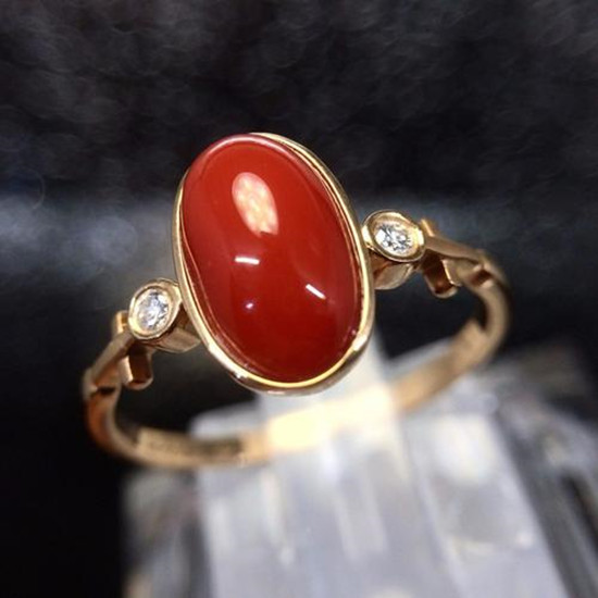 红珊瑚戒指图片介绍 红珊瑚戒指选购技巧   第2张