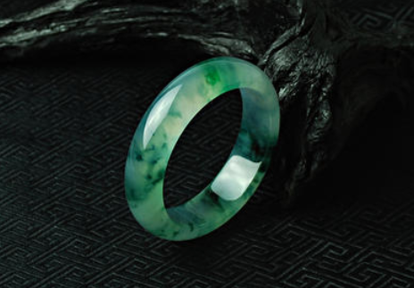 怎么买翡翠手镯 买翡翠手镯前必备   第2张