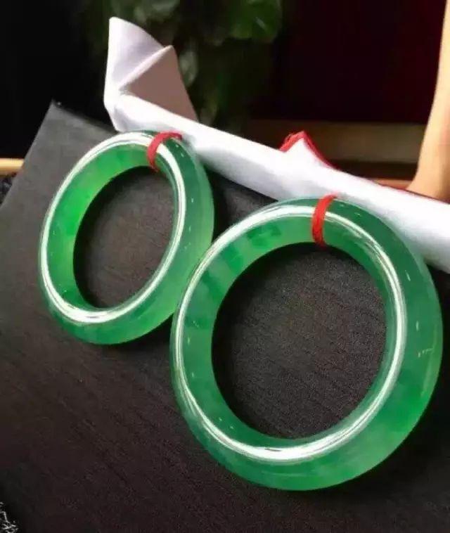 翡翠鉴定：这种料子的翡翠还不如不买   第3张