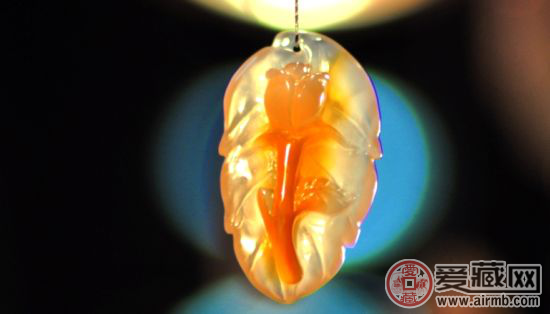 作为奇石，楼兰漠玉都有什么特点？ 