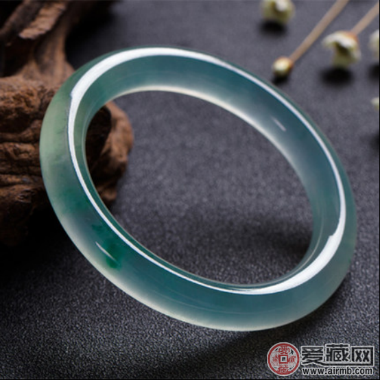 翡翠手镯摔断了怎么办？   第1张