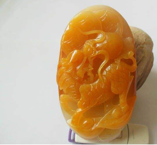 新疆金丝玉的价格 现在新疆金丝玉价格多少   第2张