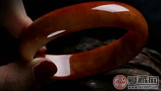 翡翠要怎么保养?翡翠保养三大误区   第2张