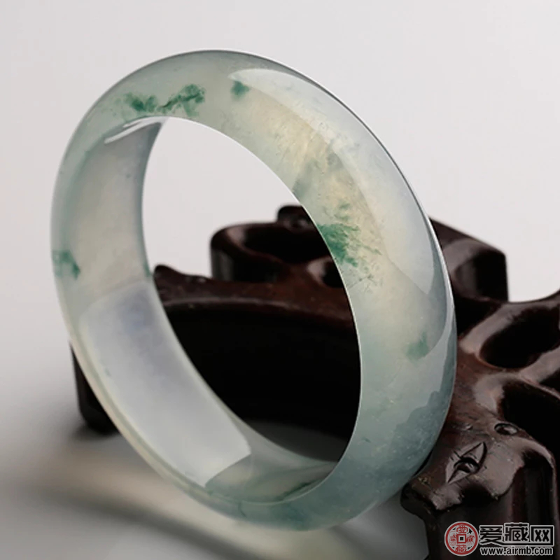 老坑种翡翠多少钱？看看这些，你就知道了 