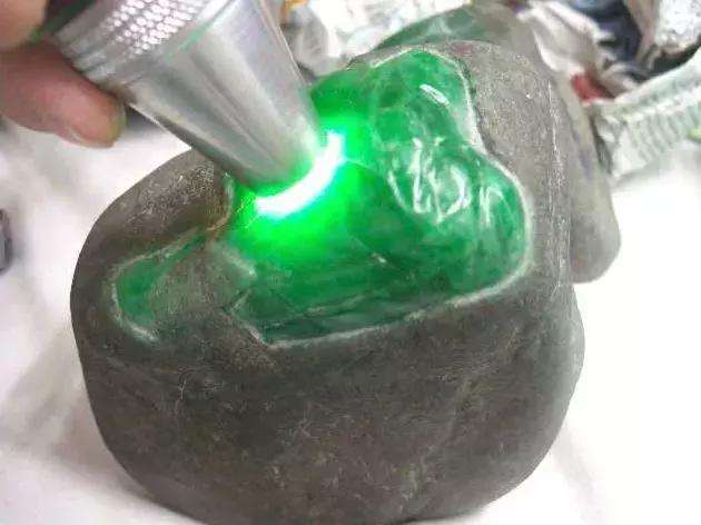 翡翠翡翠色料分析   第1张