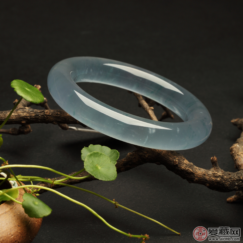 如何识别玻璃种翡翠真假？ 