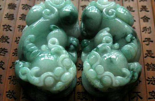 怎么看是不是翡翠 怎么能知道翡翠玉是真是假 第1张