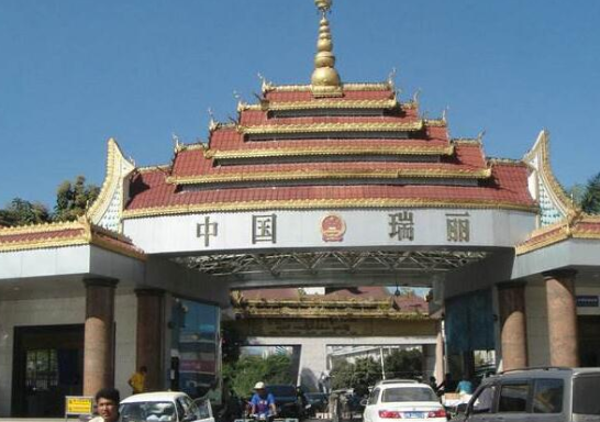 云南最大翡翠批发市场 云南翡翠批发市场在哪 第2张