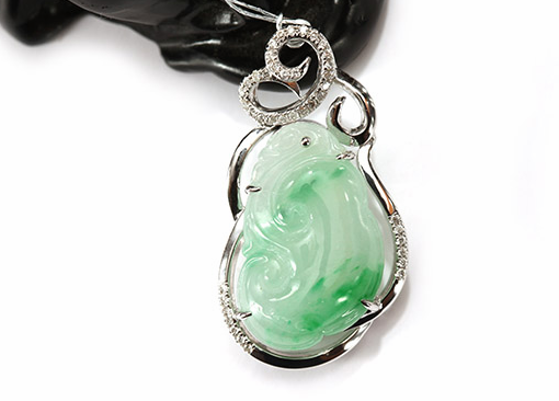 冰糯种翡翠在市场怎么样 冰糯种翡翠市场价格   第1张