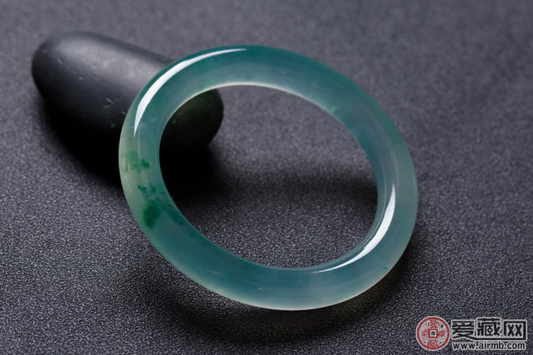 去旅游时买到假翡翠，教你强制退款技巧! 