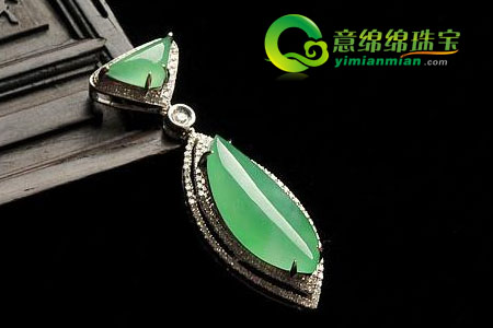 怎样弥补有划痕的翡翠  第1张