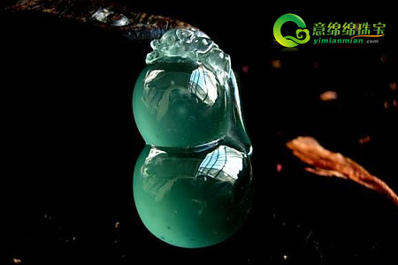 龙石种翡翠有什么特征  第2张