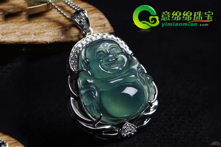 蓝水翡翠的价格和保养  第1张