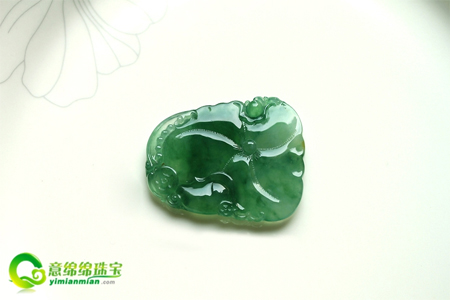 谈不同要素对绿色翡翠色彩的影响