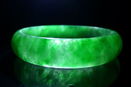 揭秘翡翠C货的制造进程