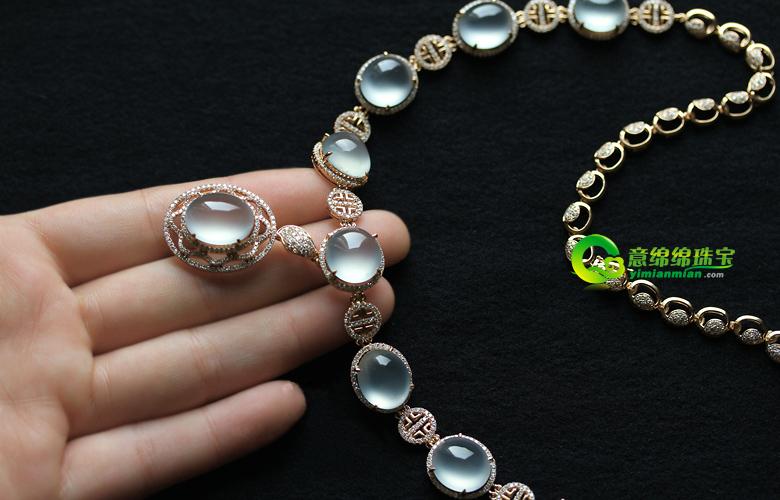 翡翠项圈的佩带和保养常识  第2张