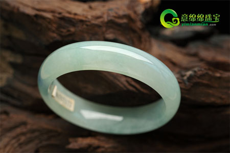 最精华之地点 谈高级翡翠手镯需求满意的要素