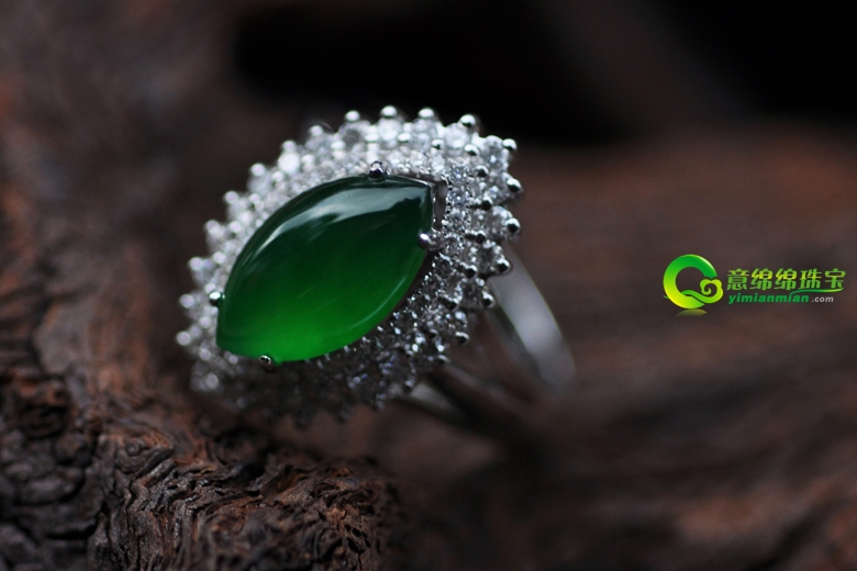 意连绵与您共享翡翠镶嵌式戒指的多种不同形制  第1张