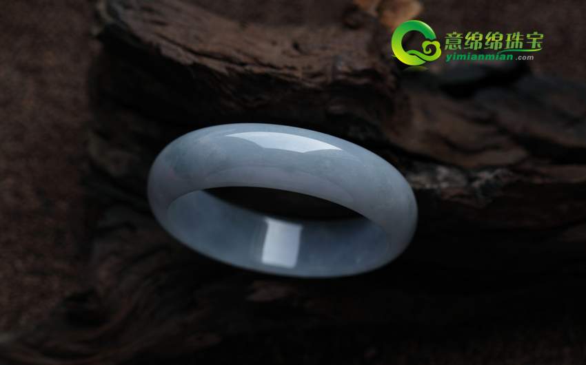 多角度研讨 闲谈翡翠玉石特点中的六多六少  第2张