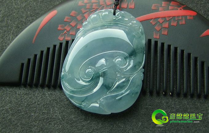 网上购买翡翠吊坠快递途中竟离奇失踪