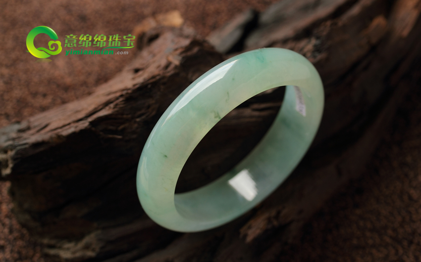 重视翡翠的保养知识 养出翡翠的美丽