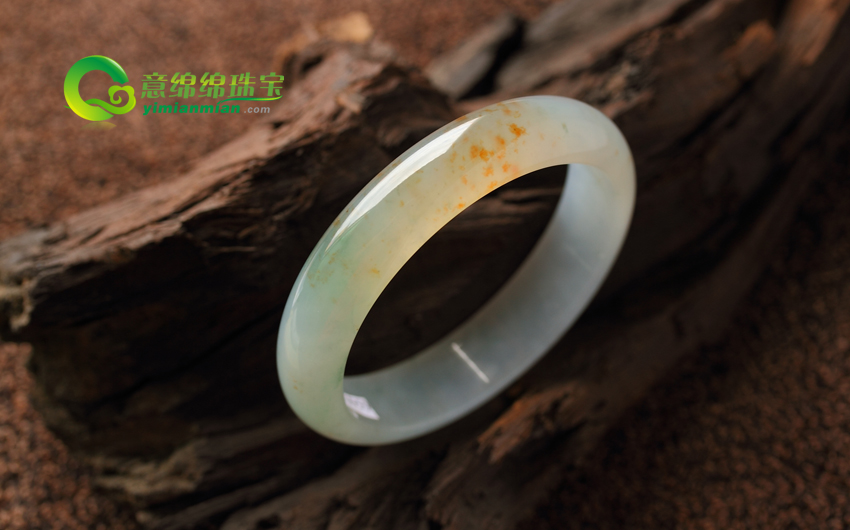 人工处理的翡翠与天然翡翠的不同