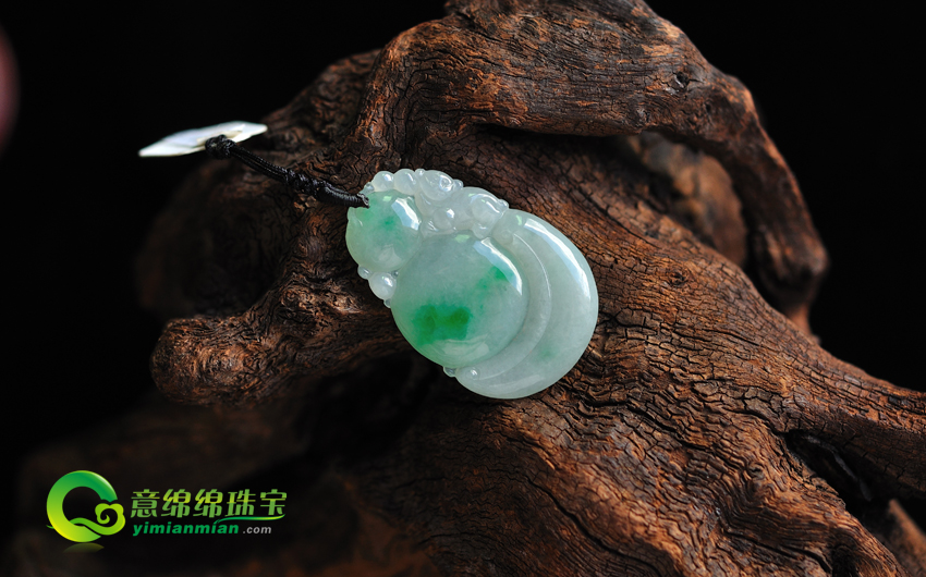 意连绵浅谈不同人群合适佩带的翡翠葫芦样式