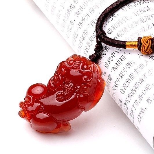 美丽斗胆红玛瑙挂件 性感美丽要的便是这个味  第2张