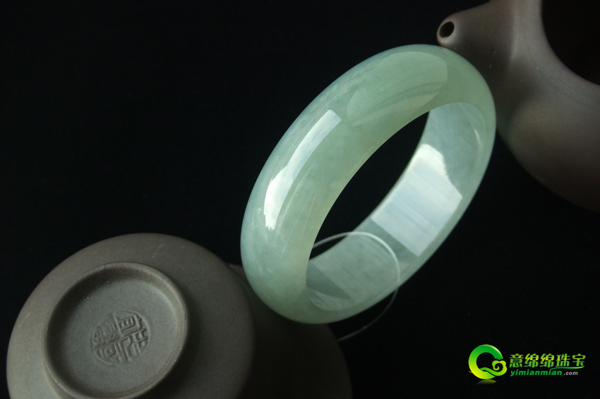 儿行千里母担忧 涵义夸姣的翡翠是让爸爸妈妈安心的定心丸  第2张