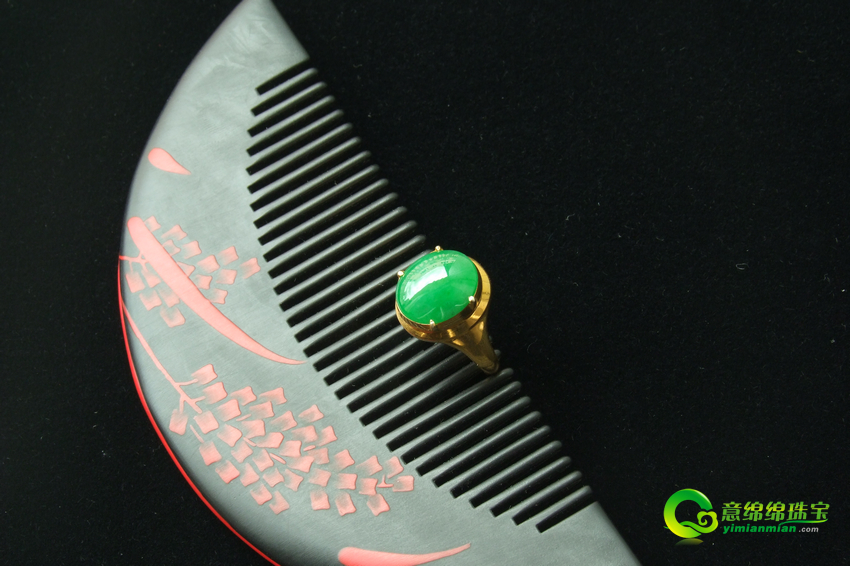 翡翠婚戒戴哪只手比较好 意连绵翡翠来给您支招  第1张