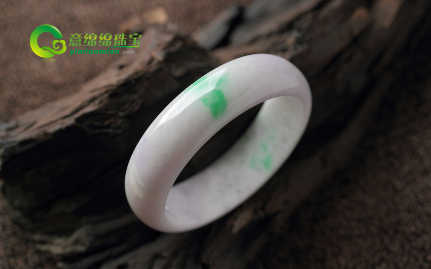 怎么判定翡翠手镯 意连绵翡翠商城教你翡翠手镯的判定  第2张