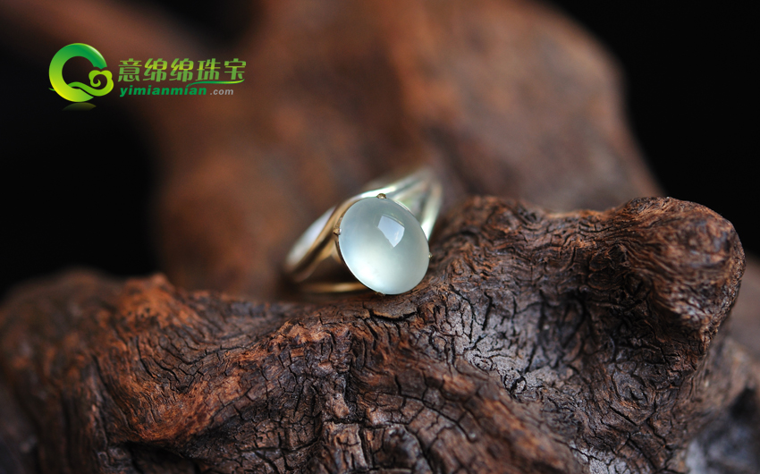 翡翠戒指贵吗 要多少钱 翡翠戒指的价格要怎样算  第3张